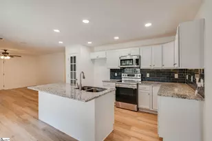 6 Woodharbor Dr, Taylors, SC 29687 - Photo 13