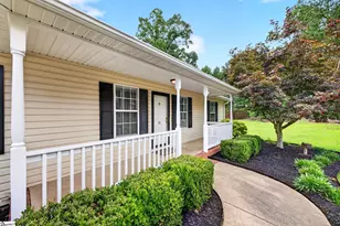 11 Julius Cir, Taylors, SC 29687 - Photo 3