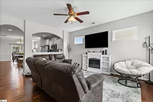 102 Dunsborough Dr, Simpsonville, SC 29680 - Photo 5