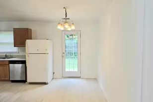 613 Golden Springs Ln, Liberty, SC 29657 - Photo 13