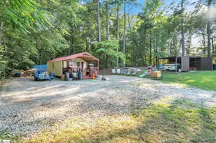 235 Gum Springs Rd, Taylors, SC 29687 - Photo 31