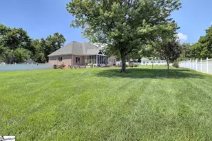 9 Montague Cir, Greenville, SC 29617 - Photo 7