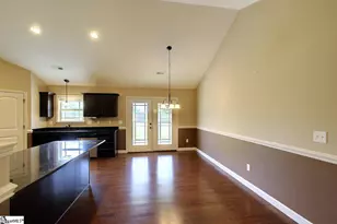 411 Shoreline Blvd, Boiling Springs, SC 29316 - Photo 11