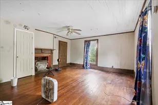 419 Academy St, Laurens, SC 29360 - Photo 21