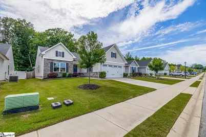 302 Stockland Trail, Fountain Inn, SC 29644 - Photo 3