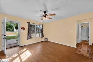 1020 Elizabeth St, Anderson, SC 29624 - Photo 7