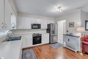 200 Rampey St, Easley, SC 29640 - Photo 11