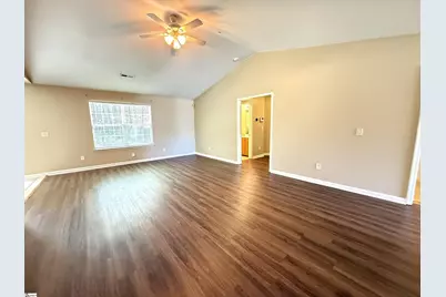 621 Chloe Faith Court, Duncan, SC 29334 - Photo 3