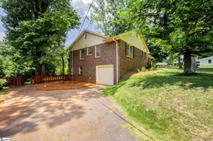 517 Dellwood Dr, Greenville, SC 29609 - Photo 3