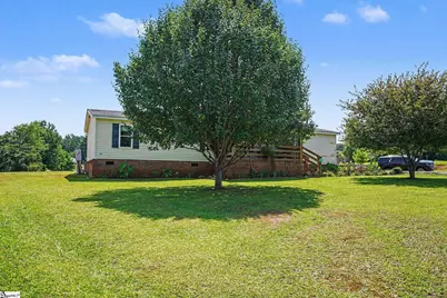 208 Sassafras Drive, Laurens, SC 29360 - Photo 29