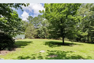 329 Berry Road, Pelzer, SC 29669 - Photo 9