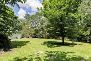 329 Berry Rd, Pelzer, SC 29669 - Photo 9