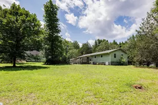 329 Berry Rd, Pelzer, SC 29669 - Photo 11