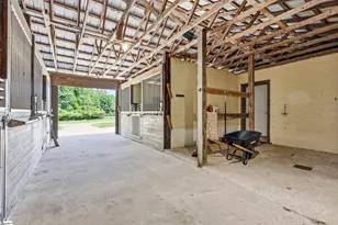811 Butter St, Landrum, SC 29356 - Photo 43