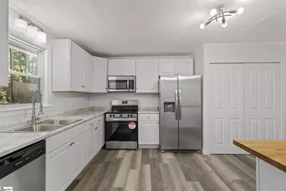 210 Pinonwood Drive, Simpsonville, SC 29680 - Photo 11