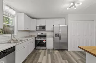 210 Pinonwood Dr, Simpsonville, SC 29680 - Photo 11