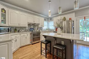 335 Hillcove Point, Wellford, SC 29385 - Photo 7