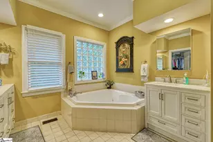 335 Hillcove Point, Wellford, SC 29385 - Photo 25