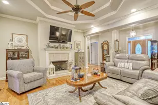 335 Hillcove Point, Wellford, SC 29385 - Photo 3