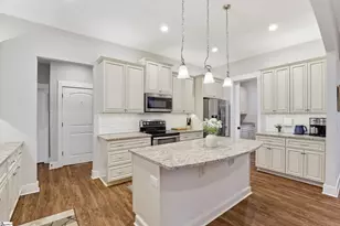 555 Riverstead Dr, Marietta, SC 29661 - Photo 9