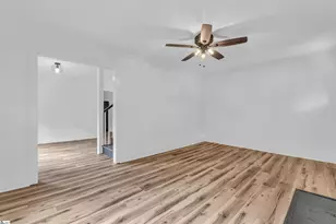 126 E Wilburn Ave, Greenville, SC 29611 - Photo 3