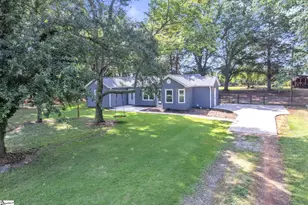 202 Green Meadows Cir, Fountain Inn, SC 29644 - Photo 3