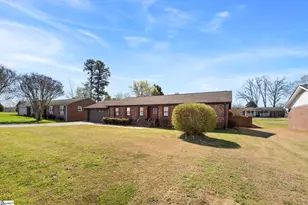 1218 Brushy Creek Rd, Taylors, SC 29687 - Photo 3
