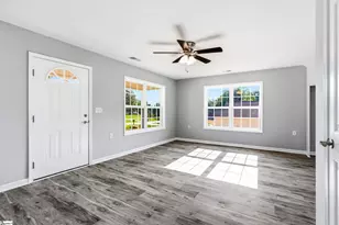 124 Laura Jane Ln, Gray Court, SC 29645 - Photo 5