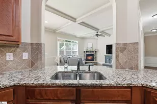 425 Castleford Pl, Simpsonville, SC 29681 - Photo 7