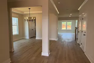 1010 Fox Hollow St, Spartanburg, SC 29303 - Photo 3