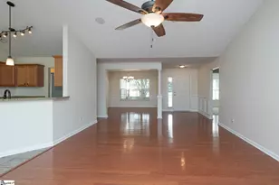 521 Carey Dr, Greer, SC 29651 - Photo 5