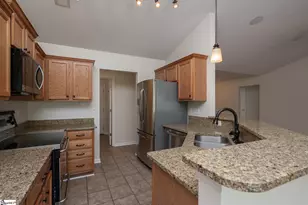 521 Carey Dr, Greer, SC 29651 - Photo 13