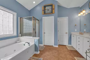 202 Reinhardt Dr, Simpsonville, SC 29681 - Photo 15