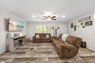 1059 Arnold Rd, Anderson, SC 29625 - Photo 3