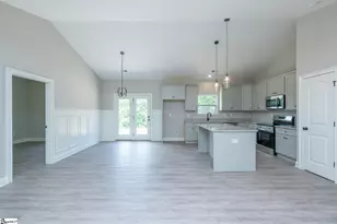 486 Hellams Rd, Gray Court, SC 29645 - Photo 9