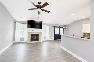449 Abberly Ln, Boiling Springs, SC 29316 - Photo 5