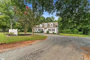 703 Mertie Dr, Seneca, SC 29678 - Photo 3