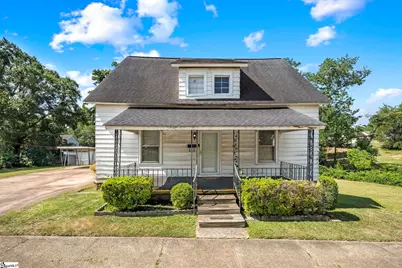 425 Pennsylvania Avenue, Greer, SC 29650 - Photo 1