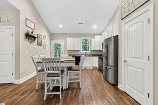 136 N Forest Cir, Marietta, SC 29661 - Photo 9