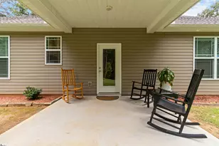 136 N Forest Cir, Marietta, SC 29661 - Photo 5
