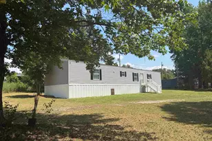2060 Foster St, Chesnee, SC 29323 - Photo 3