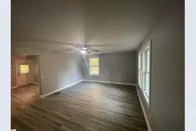 210 Washborn Avenue, Pendleton, SC 29670 - Photo 7
