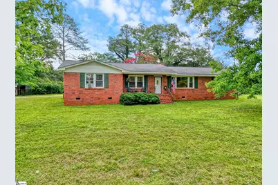 202 Saluda Drive, Piedmont, SC 29673 - Photo 1