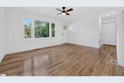 451 Sunnyside Circle, Greer, SC 29651 - Photo 7