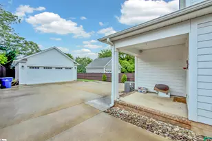 109 David St, Greenville, SC 29609 - Photo 3