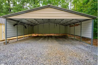748 N Elm Avenue, Landrum, SC 29356 - Photo 25