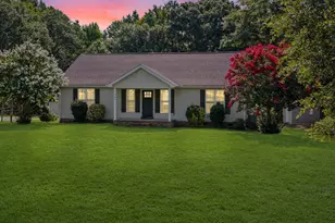 351 Knickerbocker Estate Dr, Fountain Inn, SC 29644 - Photo 3