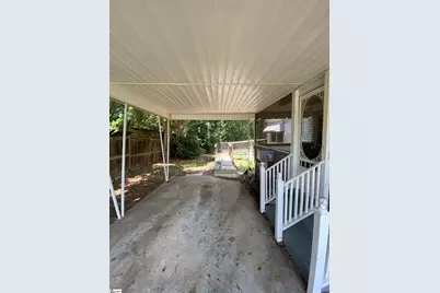 302 Jones Street, Laurens, SC 29360 - Photo 13