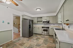 295 Fairlane Dr, Spartanburg, SC 29307 - Photo 7