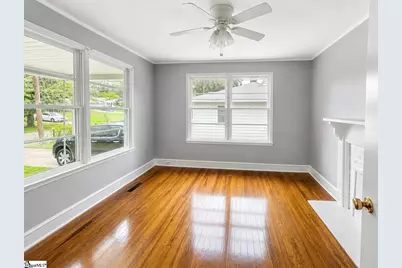 111 Bethune Street, Greenwood, SC 29646 - Photo 5